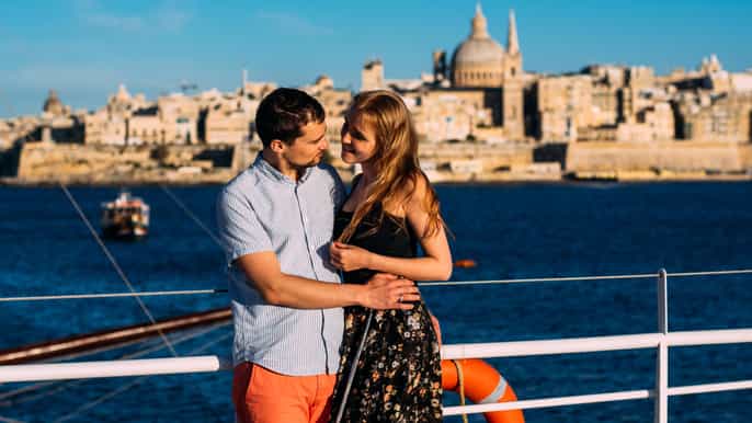 Malta: Photo Shoot with a Local Photographer and City Tour