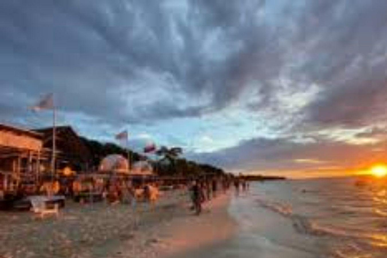 Cartagena: Sunset + Luminous Plankton with dinner on Playa Blanca