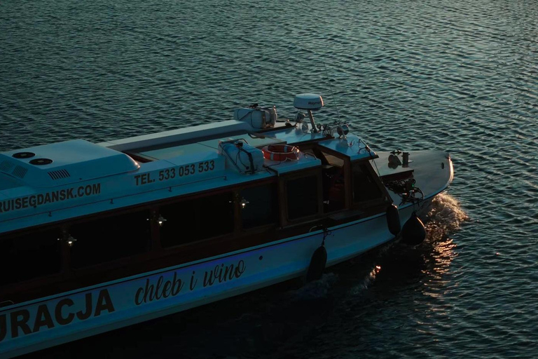 Gdańsk: River Cruise on Motlawa with Meal and Drink Romantic Cruise
