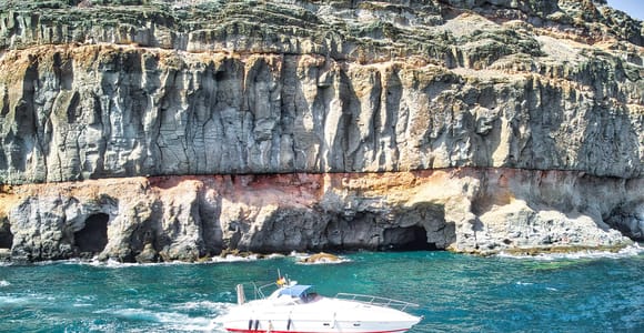 Puerto de Mogán: Private Boat Excursion to Playa de Güigüi