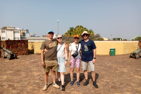 downtown walking tour Maputo walking tours