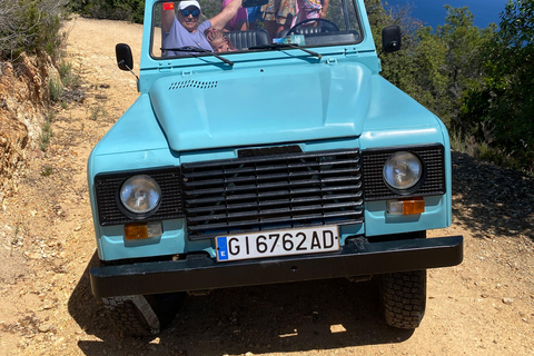 Lloret de Mar: Guided Sightseeing Tour in a 4x4 Vehicle