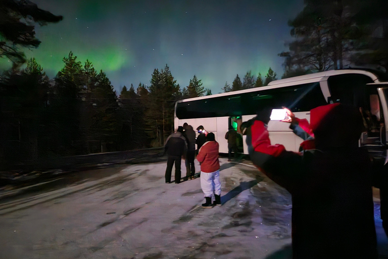 روفانييمي: مطاردة الشفق القطبي الشمالي مع خدمة التوصيل من الفندق