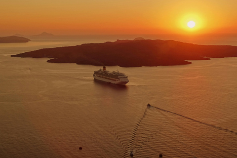 Santorini: Red Beach, Megalochori, and Oia Sunset Tour