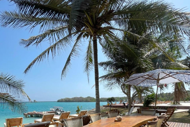 Cartagena: prywatna wyspa z tropikalnym koktajlem