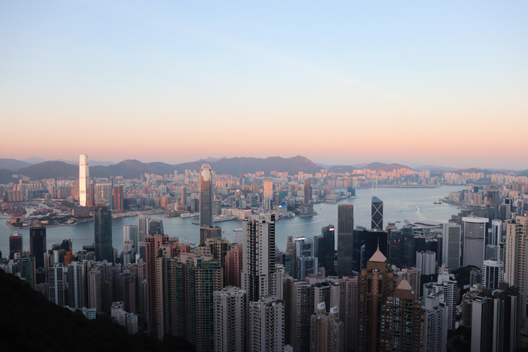 Hong Kong: (New) City Highlights Guided Tour w/Entry & Lunch