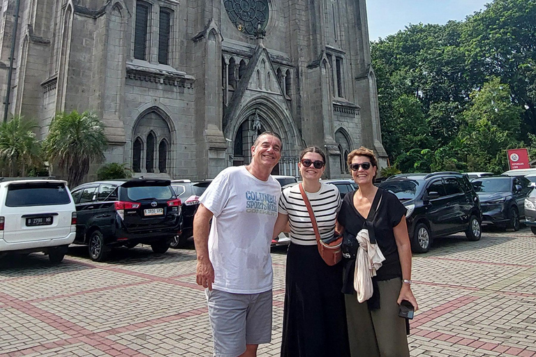 Jakarta Hidden Stories: Old Town, Chinatown & Harbor Walk Standard Story Tour