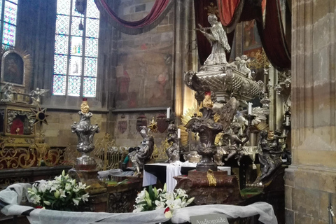 Prague: Private tour of Prague castle, meet up at hotel