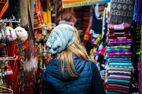 Delhi: Half-Day Market Shopping Tour with Female Guide New Delhi: Old Delhi Market Tour with Street Food