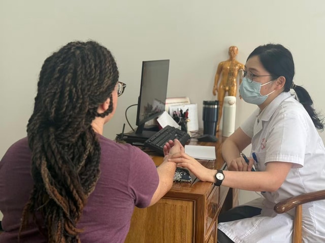 Shanghai: Traditional Chinese Medicine Experience — 2 Hours