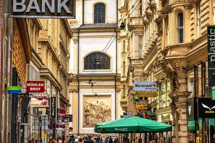 Ab Budapest: Tagesausflug nach Wien − Bratislava mit Guide. Foto: GetYourGuide Ab Budapest: Tagesausflug nach Wien − Bratislava mit Guide. Foto: GetYourGuide