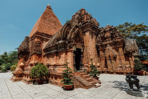 Da Nang/Hoi An: Transfer autobusem wahadłowym do Sanktuarium My Son