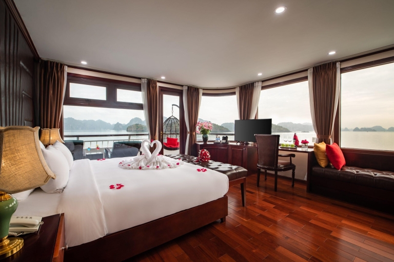 Overnachting Halong Bay luxe 5 sterren cruise met volledige maaltijdenHalong Bay 2D1N met 3-sterren cruise