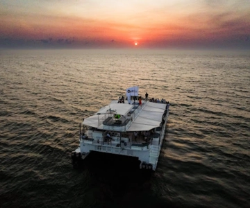 Cartagena: Cruzeiro Open Bar ao pôr do sol em Catamarã ou Lancha