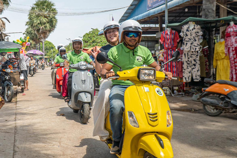 Excursão de 1 dia de Vespa pela Ilha da Seda com almoço em uma casa local