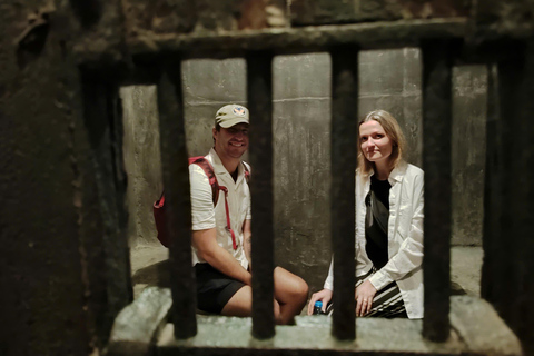 Tour zur Geschichte des Vietnamkriegs durch das Hoa Lo-Gefängnis und die Museen