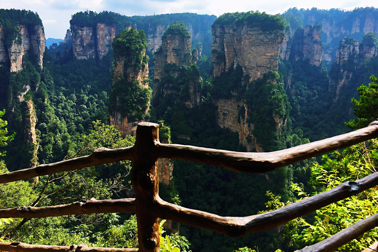 2-Day Classic Zhangjiajie Tour Including Tickets