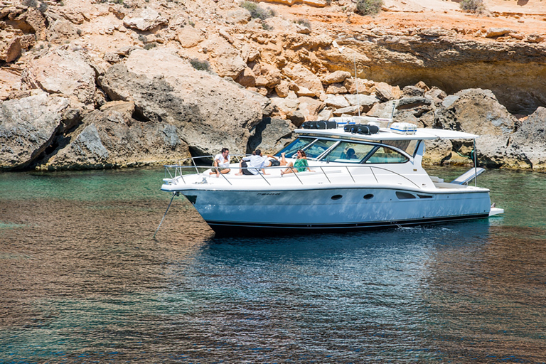 Ibiza Sunset VIP sur un bateau privé pour jusqu&#039;à 10 personnes