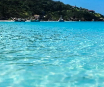 Guided Tour to Arraial do Cabo with Crystal Waters and Lunch
