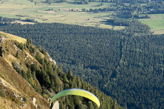 Puy de Dôme: paragliding initiation