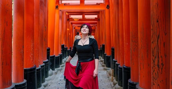 Kyoto: Fushimi Inari Shrine Private Photoshoot