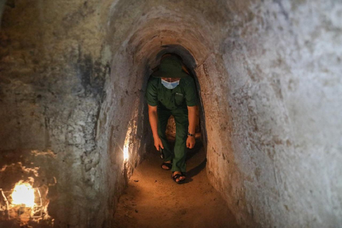 Tunnels de Cu Chi et temple de Cao Dai