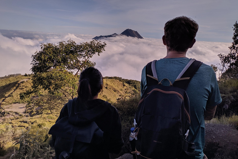 Von Yogyakarta aus: Berg Merbabu TageswanderungMount Merbabu Tageswanderung