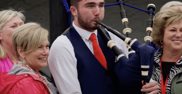 Inverness: Highlander Experience Live Evening Show & Dinner