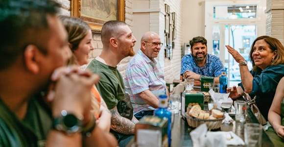 Madrid: Food- und Weintour mit 10 Tapas und 4 Getränken inklusive