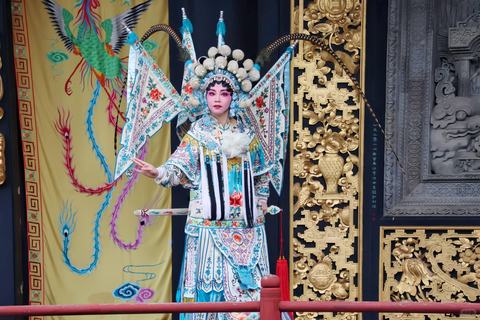 2-Day Guangzhou & Qingyuan Gulong Gorge Private Tour