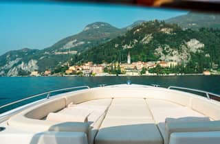 Ab Mailand: Privater Transfer zum Comer See & Booterlebnis