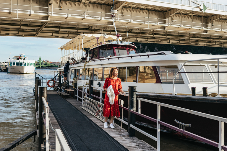 Budapest: Donau City Lights Express CruiseNächtliche Kreuzfahrt