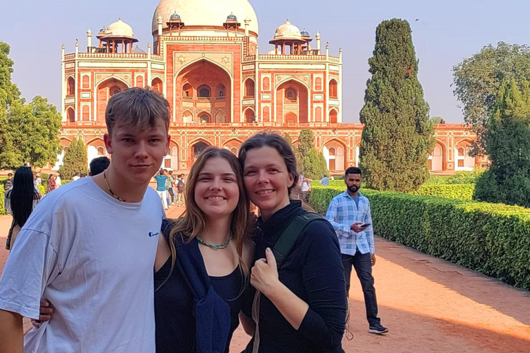 Delhi: Old and New Delhi Private Full or Half-Day Tour Half-Day New Delhi Tour with Hotel Pickup, Driver, and Guide