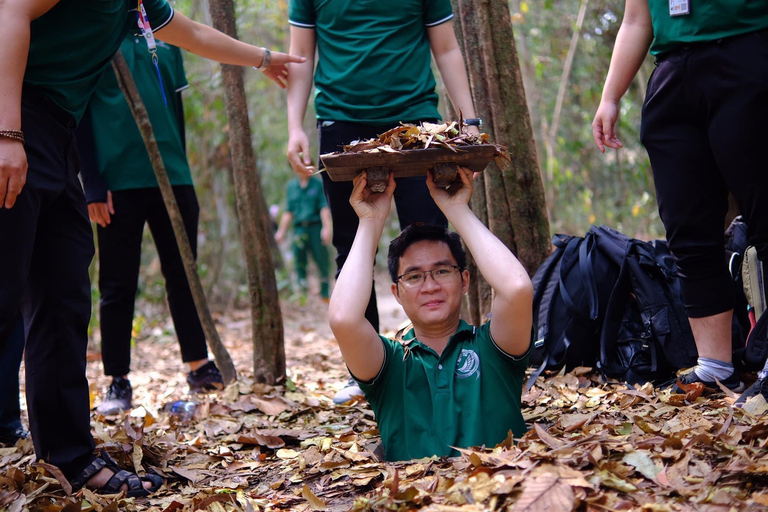 Cu Chi Tunnels Private Tour von Ho Chi Minh CIty mit dem Auto