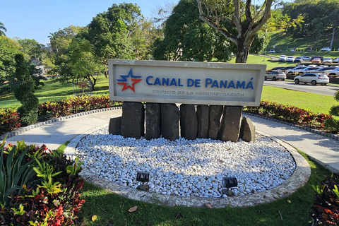 Panamá: Hábitat del Perezoso, Antigua Zona del Canal y Visita al Casco AntiguoSólo desde el Hotel City. No Sueños