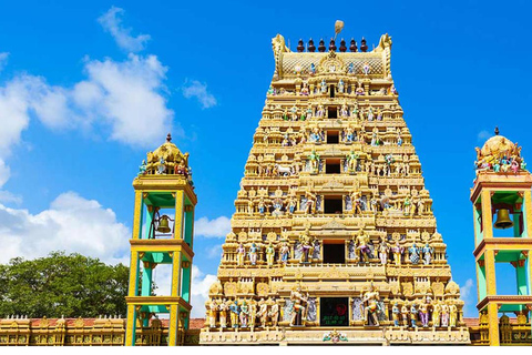 Chilaw: Tuk Tuk Tour with Local Markets and Temples