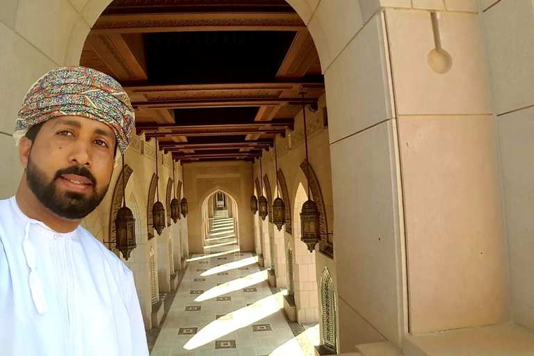 Muscat: City Highlights Tour with Grand Mosque & Souq Shared