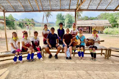 Pattaya Quick Tour Buddha Mountain Long Neck&Rowing Boat Pattaya Quick Tour Budhha Mountain Long Neck VIP