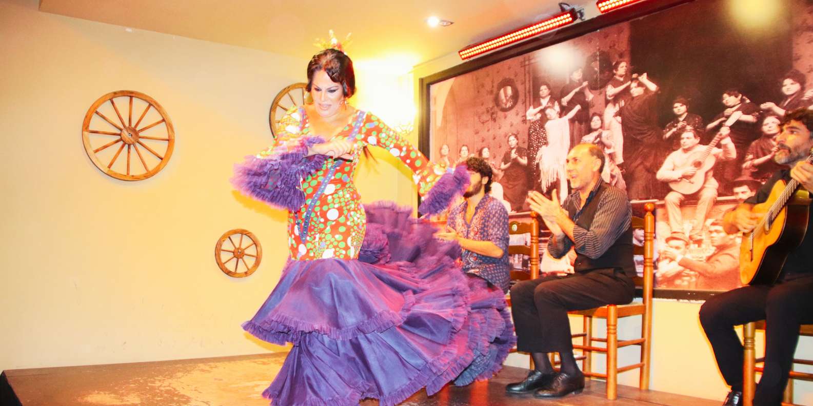 Sevilla Flamenco Show with Dinner - Authentic Experience