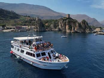 Excursion en bateau à moteur au départ de Terrasini