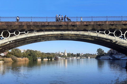 Sevilla: Restaurant boottocht op de Guadalquivir rivier met lunch/diner