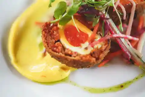 Prova de vinhos com um jantar requintado, acompanhado por um sommelier privado