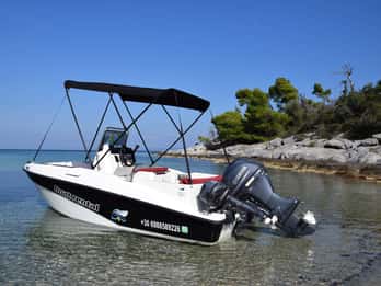 Nea Fokea: Boat Renal without License