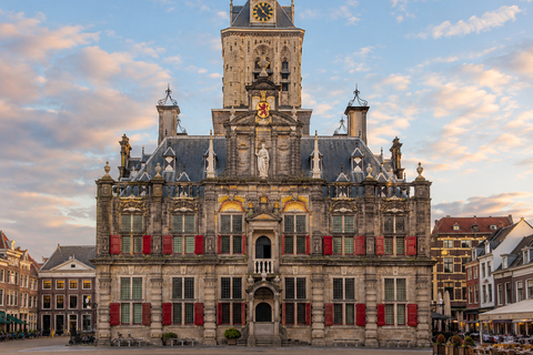 Delft: Guided Walking Tour with Pottery Shop Visit