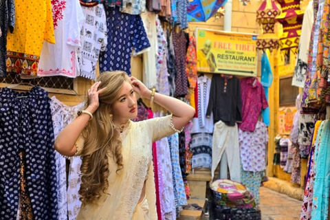 Jaipur Shopping Experience with Female Shopping Expert Shopping Tour: with Car + Guide