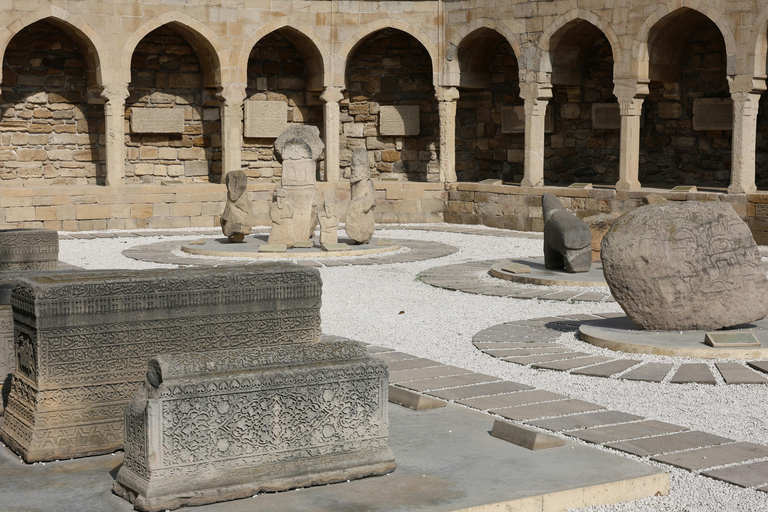 Baku: Guided Wine Tasting & Old City Tour Guided Old City Tour