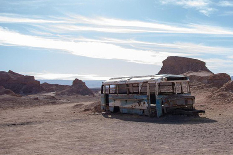 San Pedro de Atacama: Moon Valley and Hidden Lagoons Tour
