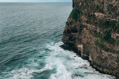 ULUWATU LUXE TOUR: Beaches, Cliffs, Temple, Fire Dance & BBQ ULUWATU LUXE TOUR: Beaches, Cliffs, Temple, Fire Dance & BBQ