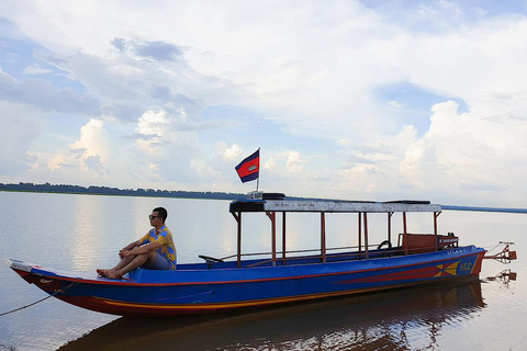 Siem Reap: Ancient Reservoir Secluded Sunset Boat Ride Ancient Reservoir Sunset with Guide