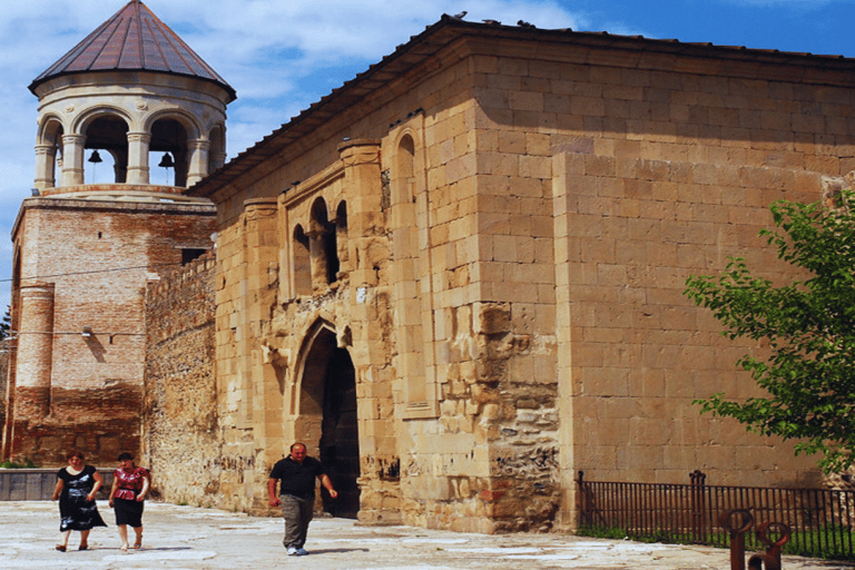 From Tbilisi: Mtskheta and Uplistsikhe Day Trip